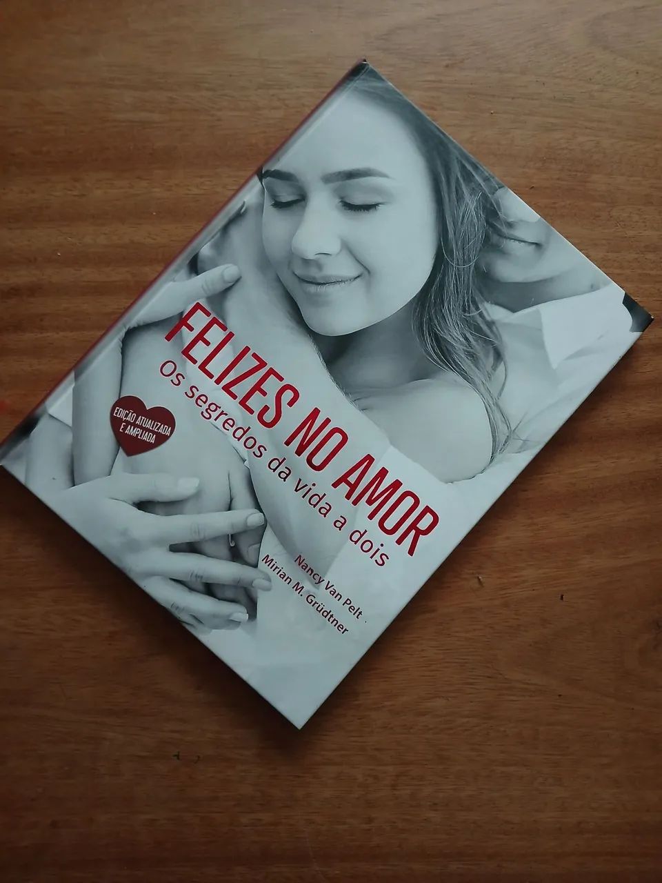 LIVRO FELIZES NO AMOR - CPB - PROMOÇÃO IMPERDÍVEL 