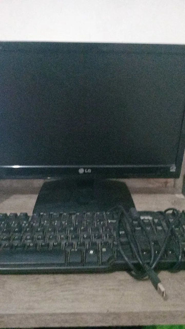 MONITOR PARA DESFAZER LOGO