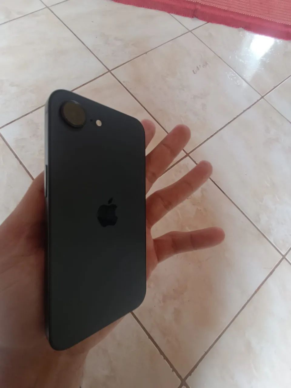 iphone 16e - 128 gigas - bateria 98% - Foto 2