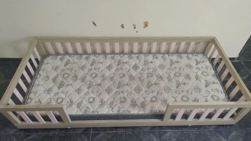 Cama Montessoriana com colchão
