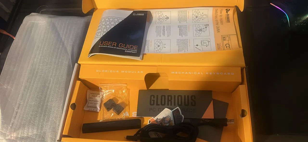 Teclado mecânico Glorious GMMK Compact 60% - Foto 4