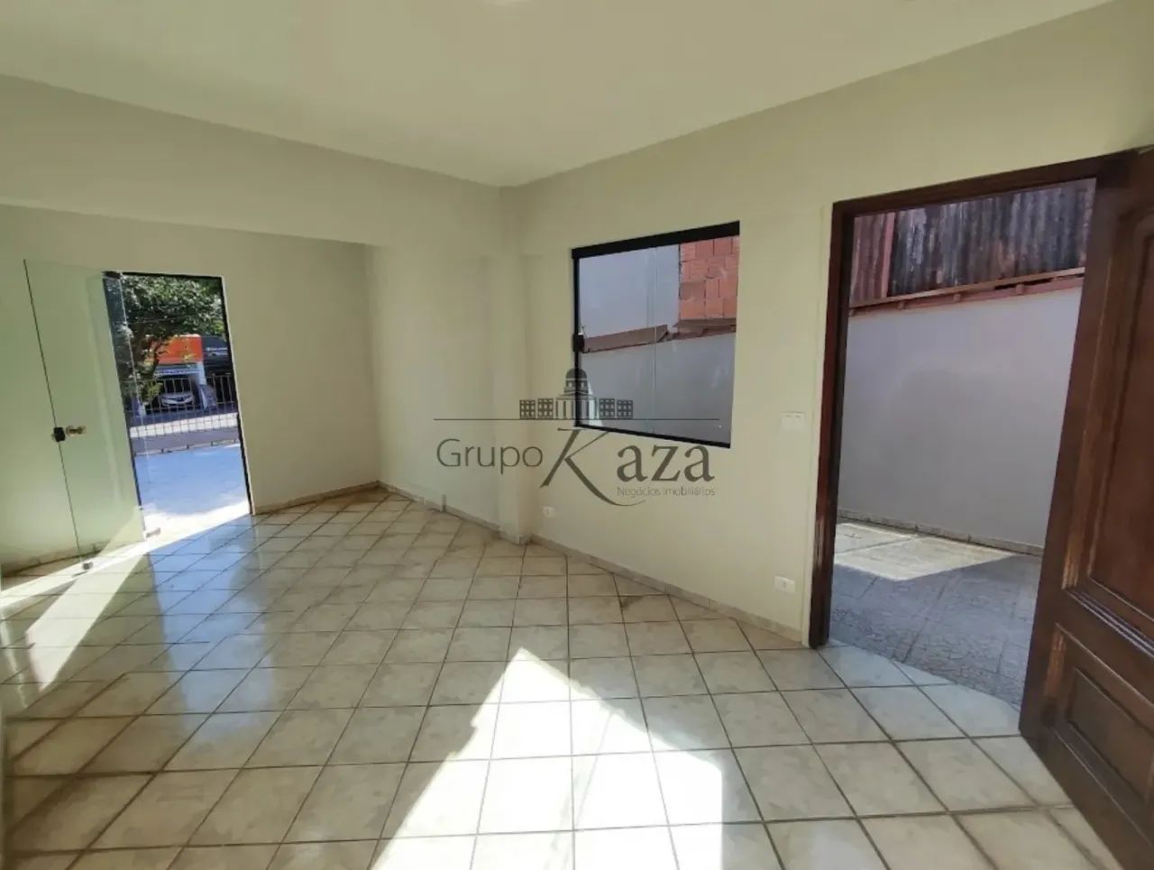 Casa com Edícula - Bosque dos Eucaliptos - 4 Dormitórios - 275m². - Foto 2