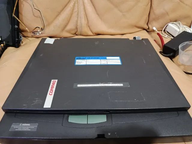 Notebook antigo Compaq Armada 110 - Funcionando c/ monitor externo - Foto 2