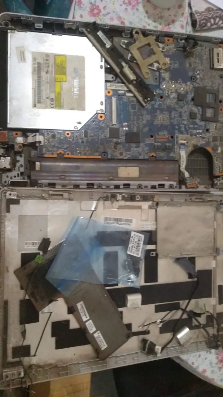 Lote Peças Notebook HP G42 (Placa Mãe, Carcaça, Leitor e Componentes)