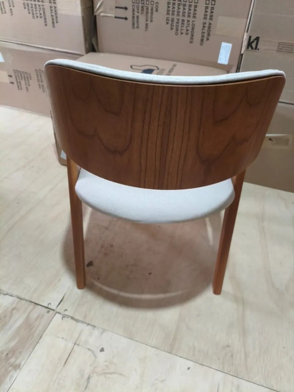 Mesa de Jantar 1.50x150 com 8 cadeiras poltrona - Lançamento - Foto 3