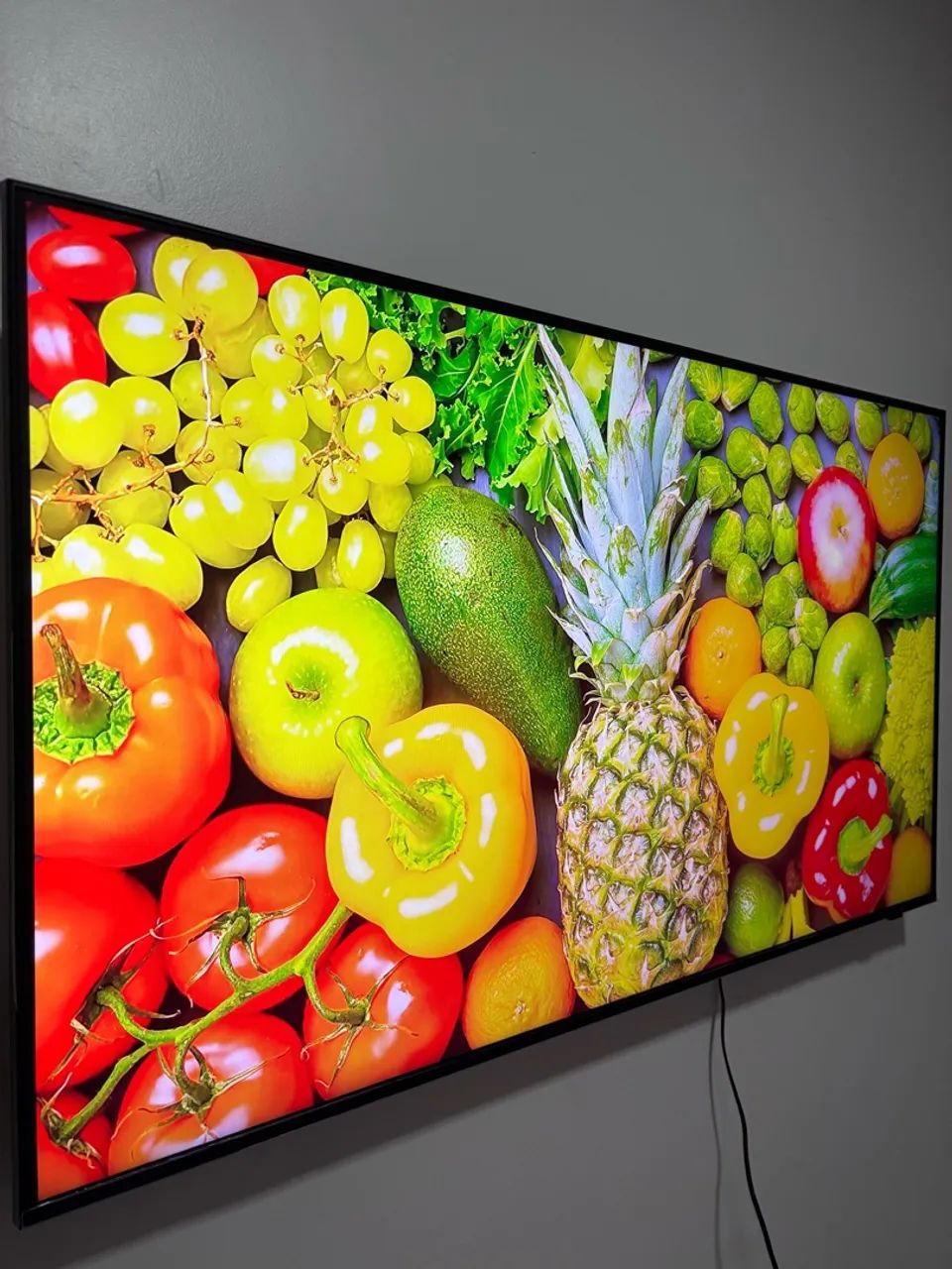 Smart tv Samsung 50 polegadas 4k, comando de voz, borda infinita. - Foto 2