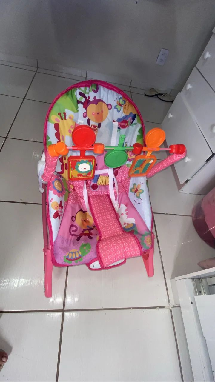 Cadeira de descanso e balanço feminina 