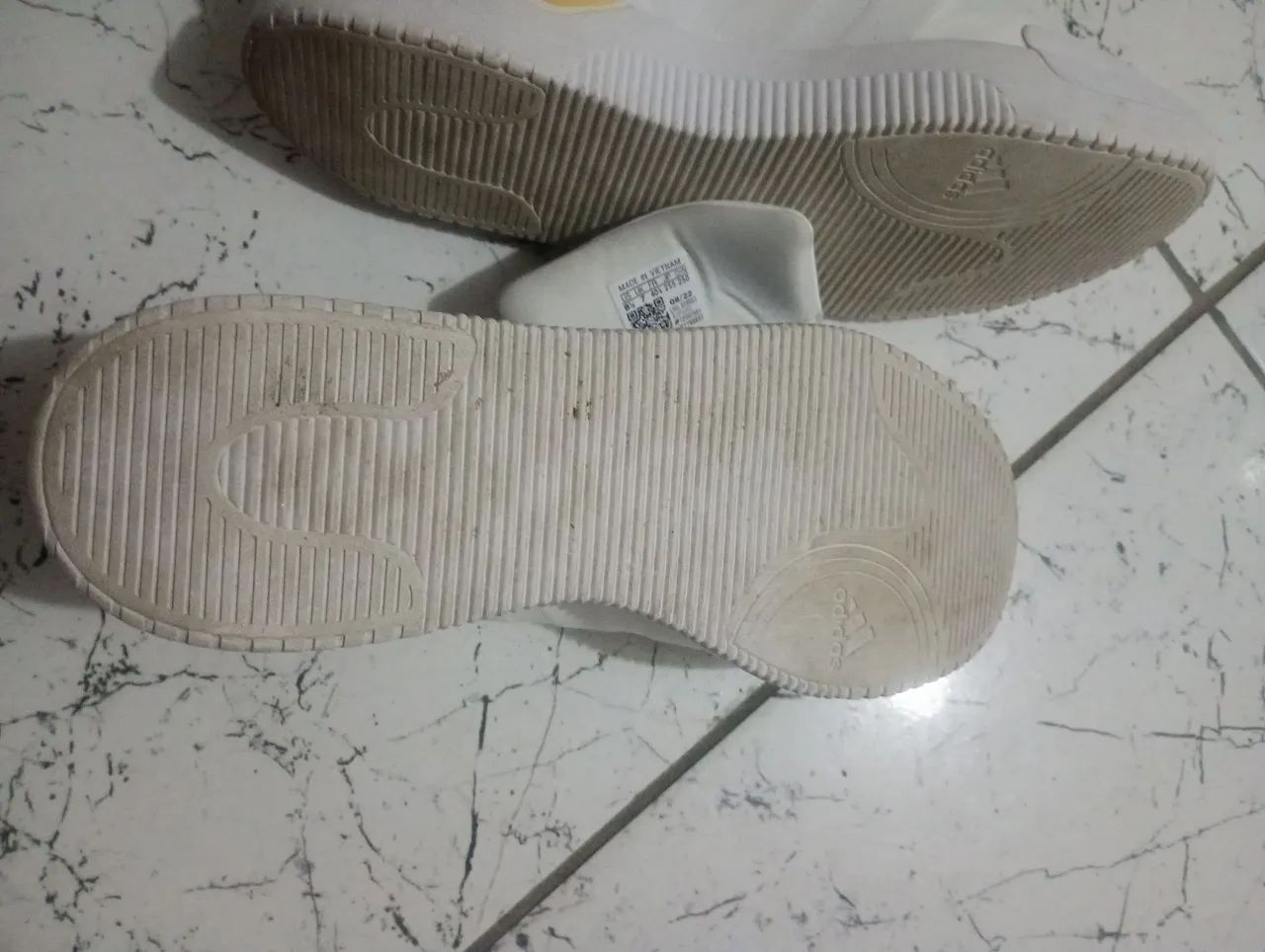 Tênis Adidas 39 - Calçados Esportivos - Jabaquara, São Paulo