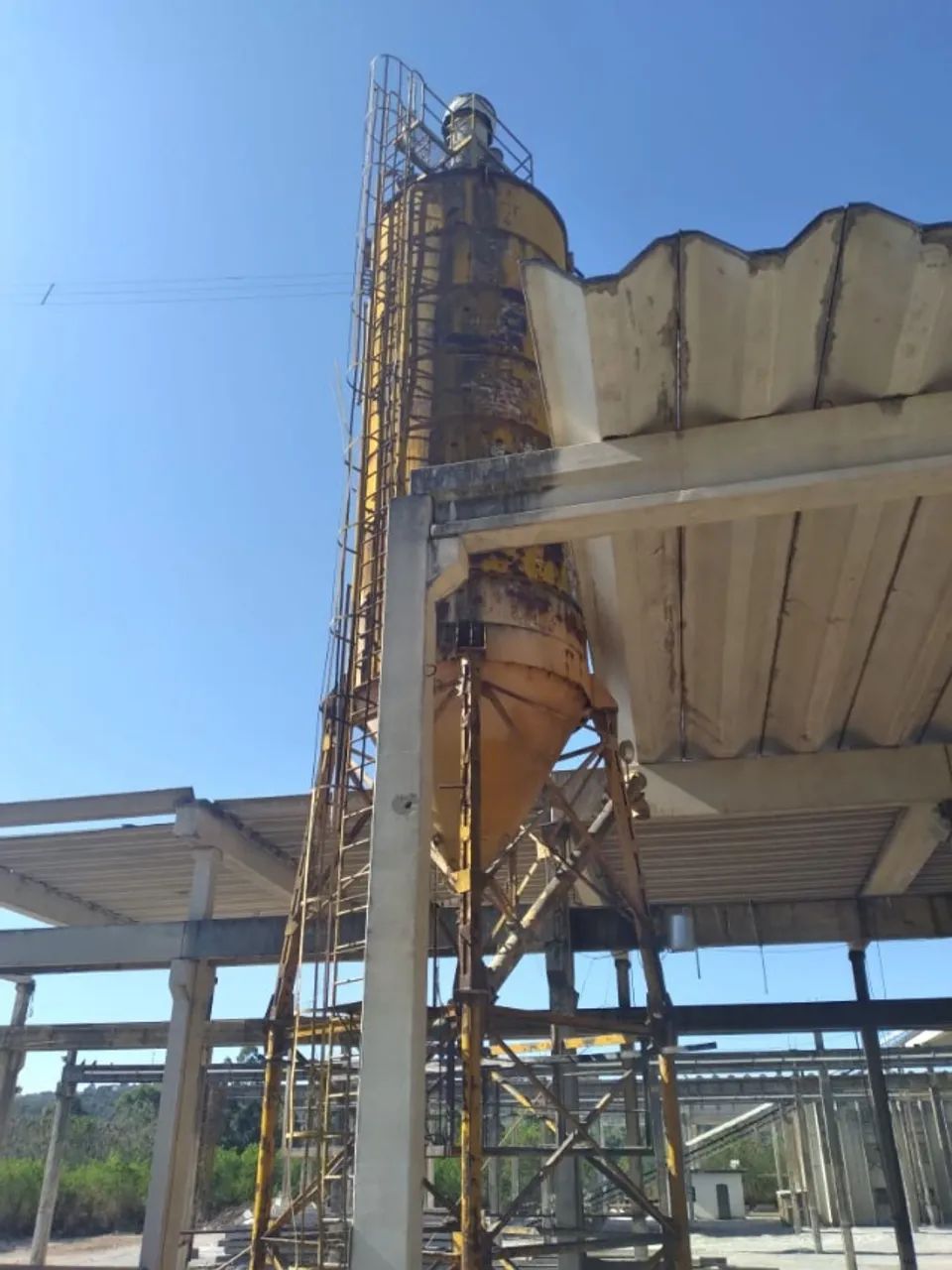 Silo - Foto 2
