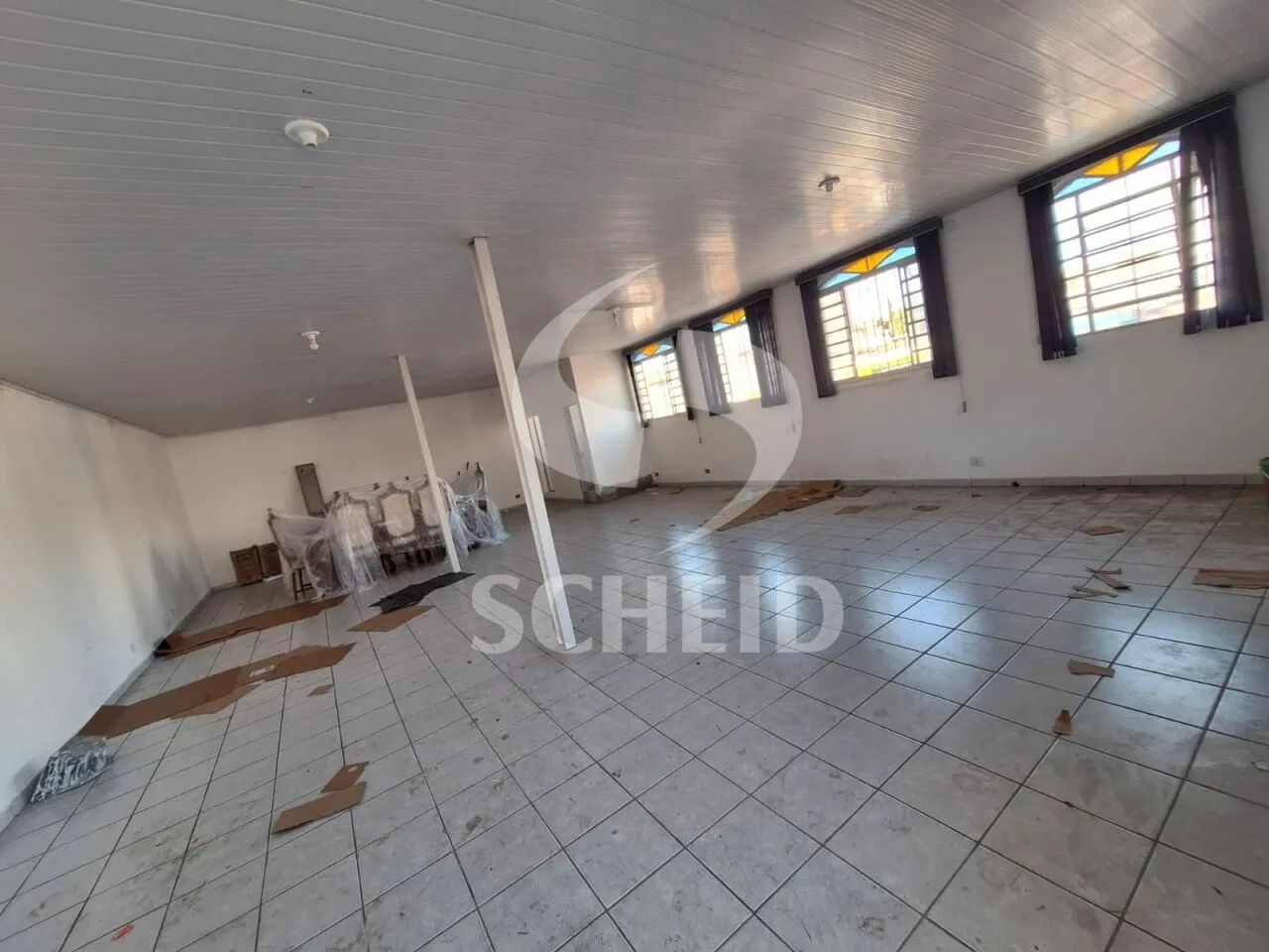 Sobre-loja para locação com 100m e 2 banheiros no Jd Umuarama. - Foto 4