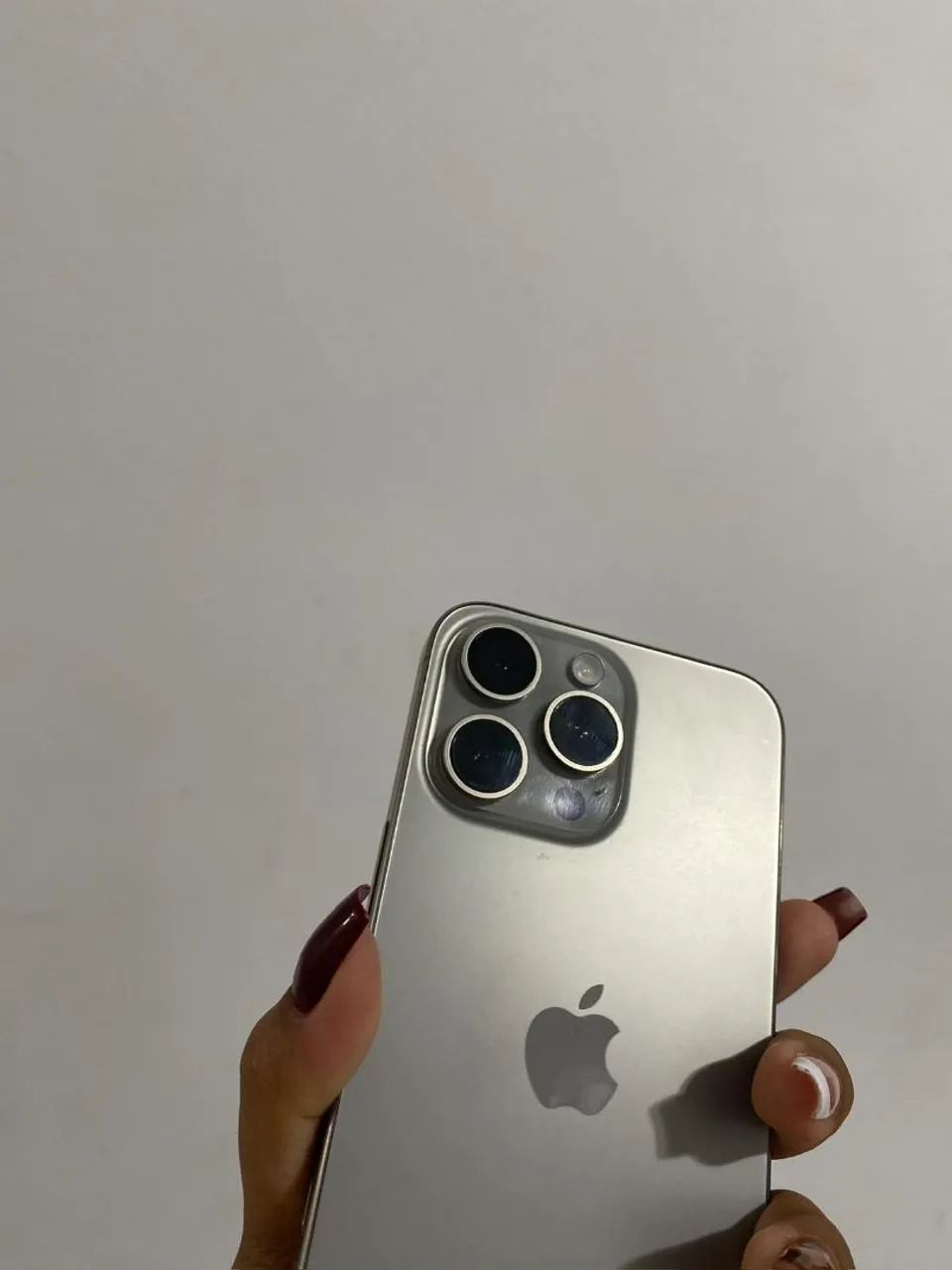 iPhone 15 pro max com caixa e nf - Foto 5