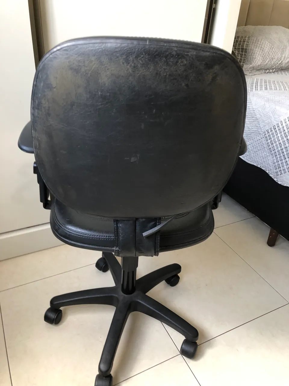 Cadeira de Escritório  - Foto 3