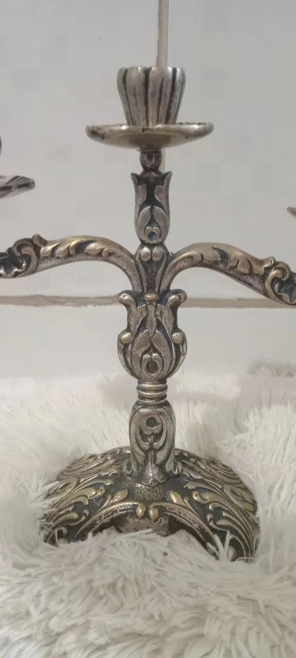 Castiçal 3 velas - Bronze - Foto 4