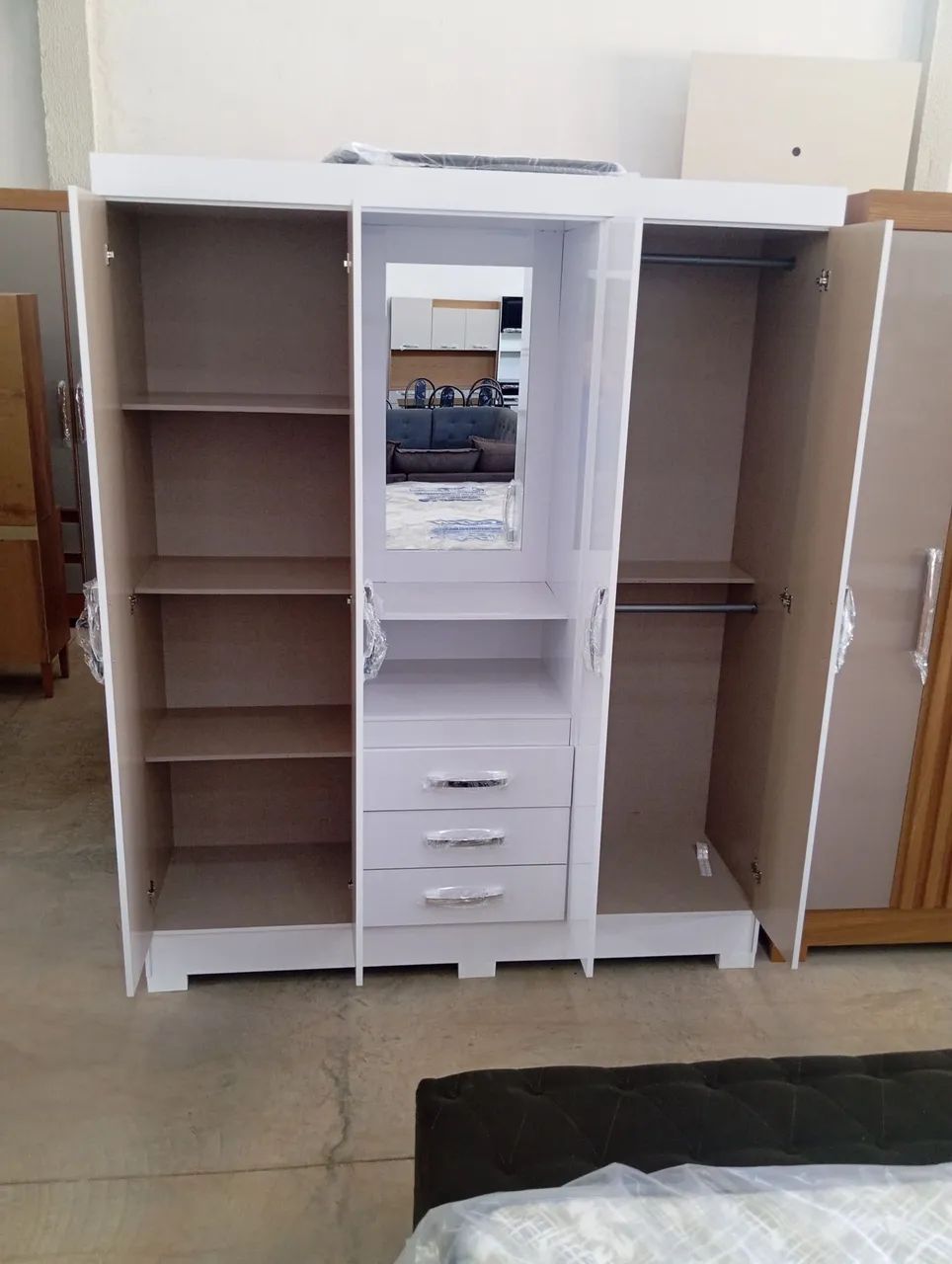GUARDA ROUPA BRIZ NOVO - Foto 2