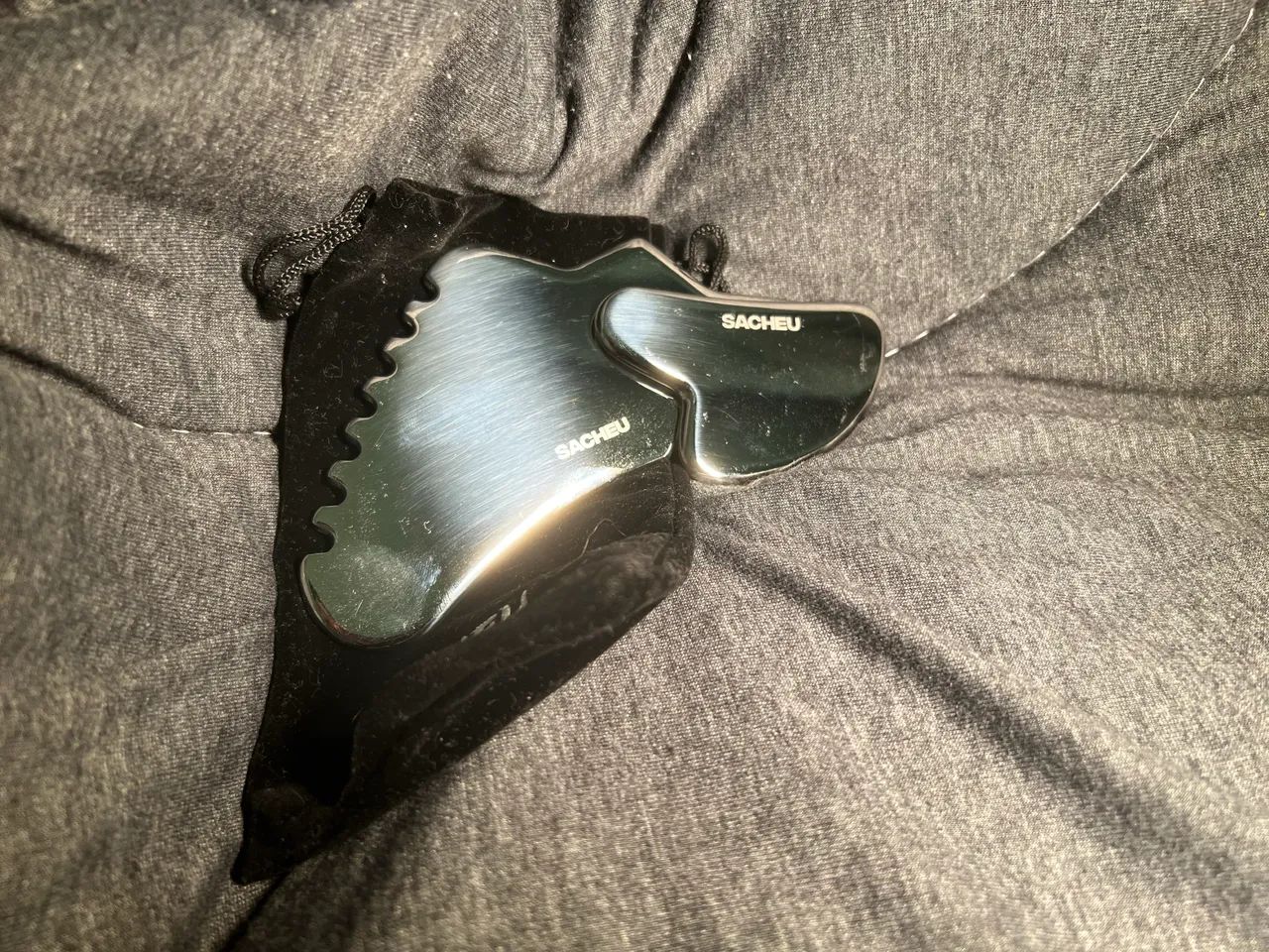 Gua Sha Aço Inoxidável Sacheu (Mesmo da Kendall Jenner) - Foto 2