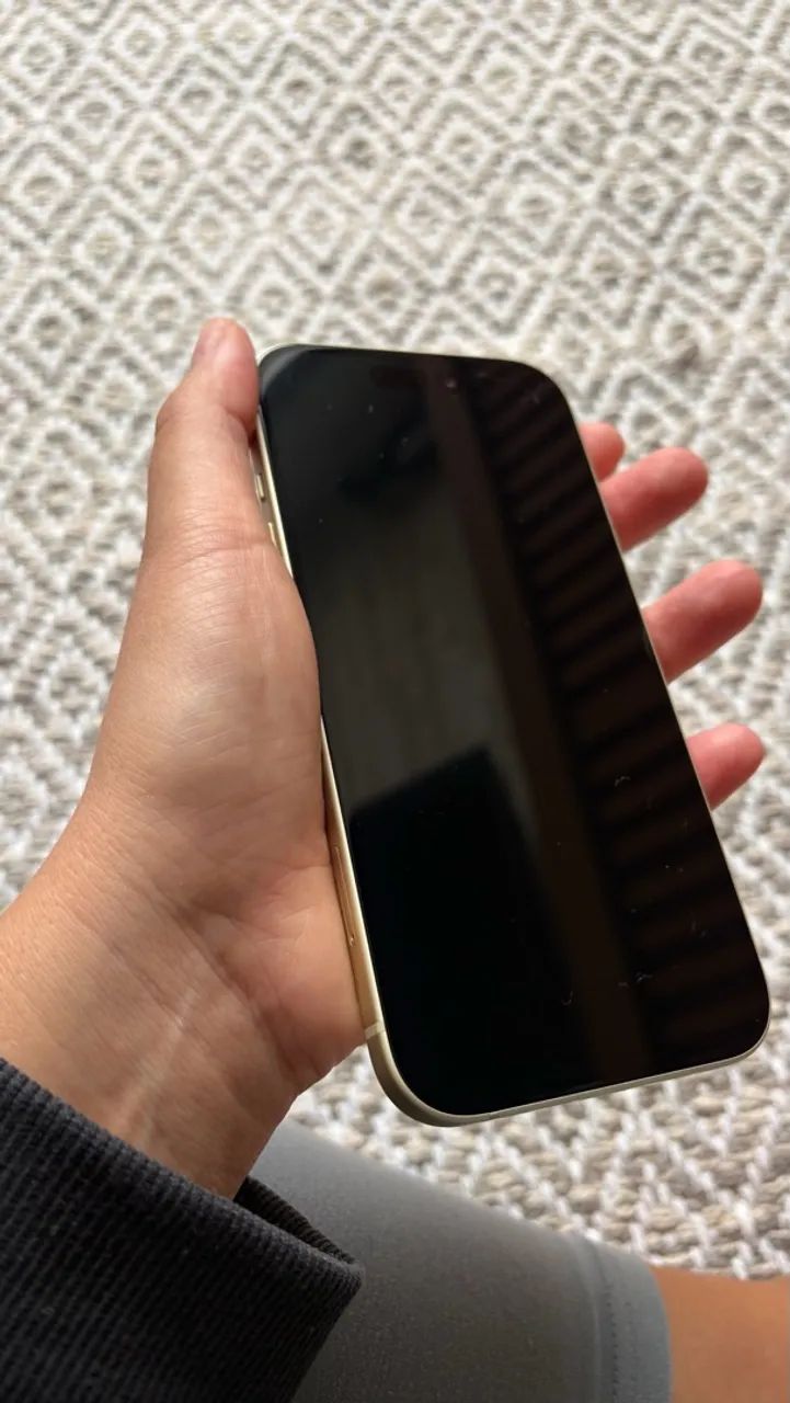 Iphone 15 amarelo 256gb usado - Foto 4