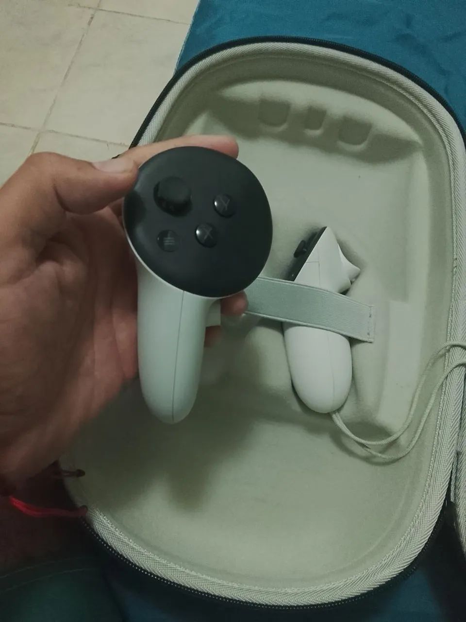Meta quest 3, único dono, case, bateria extra e headset incluso - Foto 4