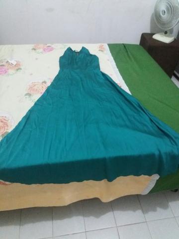 Vestido festa verde longo