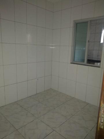 Excelente casa 2/4, bom acabamento - Foto 2
