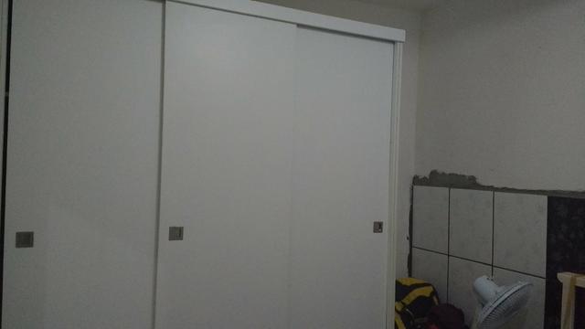 Vende se uma casa em Pernanbues, Rua tranquila prox ao fim de linha. - Foto 6