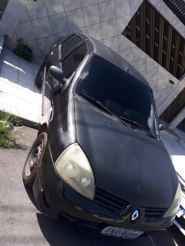 Clio - Foto 2