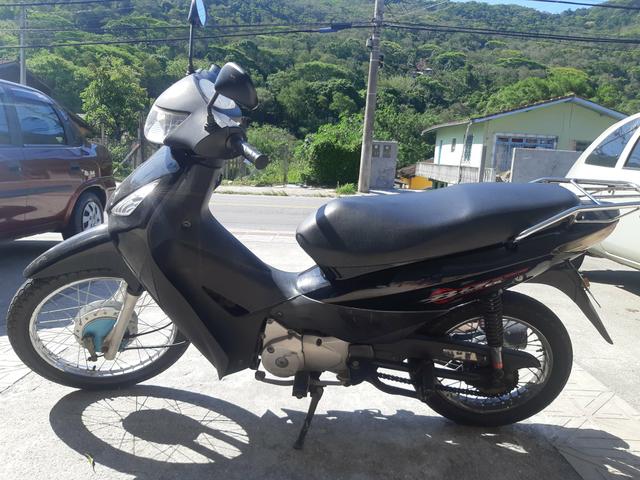 Moto perfeita, tudo novo, venha conferir! Ganha capacete feminino - Foto 5