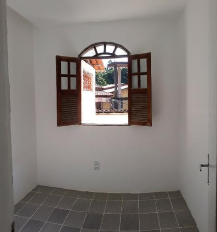 Casa 2/4 na rua Rua km 17 de Itapuã - Foto 6