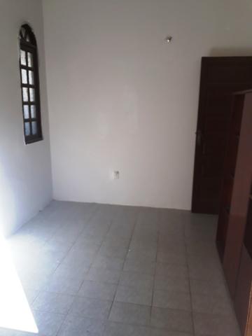 2/4, casa ampla, varanda, garagem, próximo a Praia! Pituaçu! - Foto 8