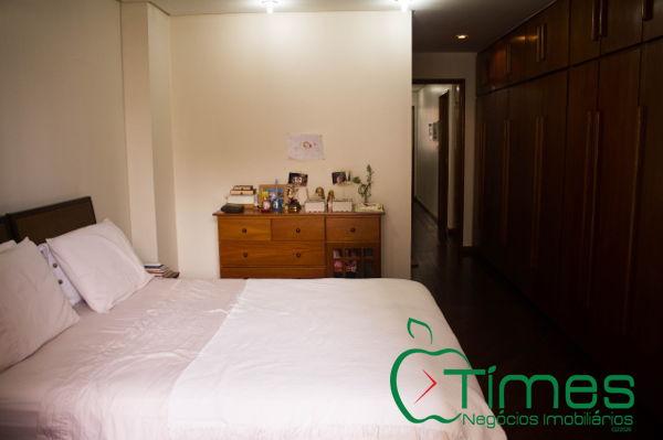 Apartamento com 5 quartos - Bairro Setor Bueno em Goiânia