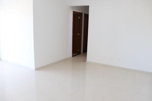 Apartamento com 3 quartos no Condomínio Residencial Lakeside - Bairro Residencial Itaipu - Foto 8