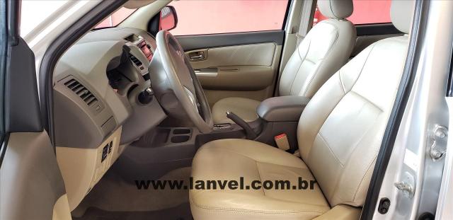 TOYOTA HILUX SW4 2012/2013 2.7 SR 4X2 16V FLEX 4P AUTOMÁTICO - Foto 8