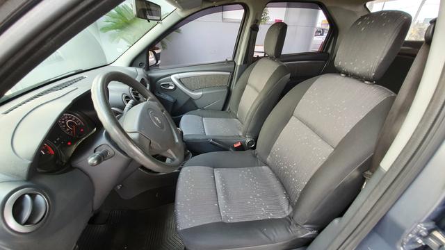 Renault Logan Expression 1.0 Hi-Flex 2012 Manual Completo - Foto 18