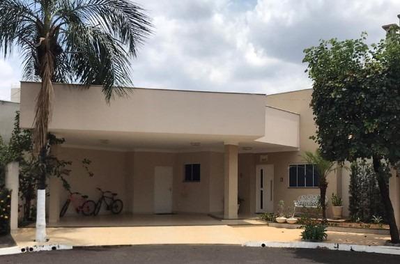 Casa em condominio