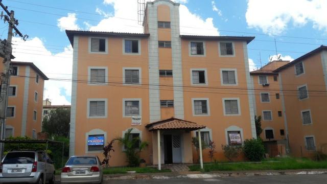 QC 09 - Ed. Coroa de Frade - Valparaíso de Goiais
