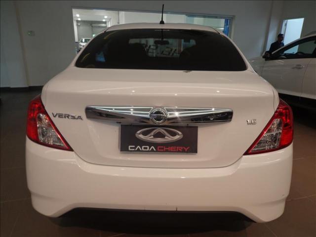 Nissan Versa 1.6 16v Unique - Foto 6