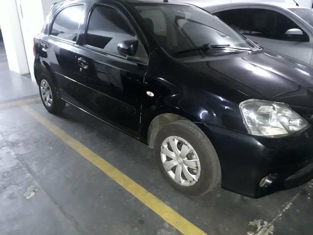 ETIOS XS 1.5 Mec sinistro - Foto 3