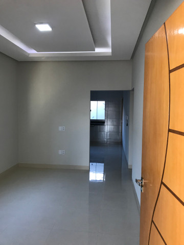 Linda casa no Jardim Itália com oportunidade única - Foto 17