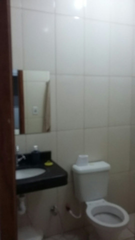 Vendo casa semi-nova com sala comercial no Centro de Goianira - Foto 3
