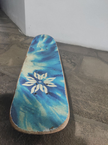 Skate montado semi novo