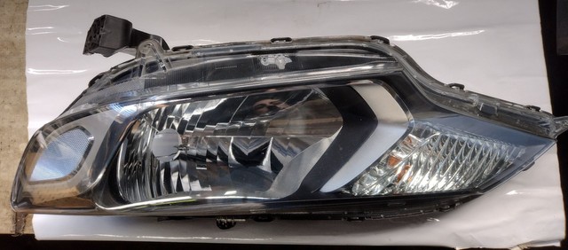 Farol lado esquerdo Honda fit 15 17