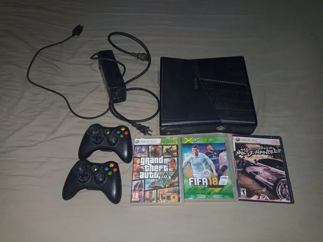 Xbox 360 1538 usado 1controle+jogos manicraft e carros 3 e carregador de  controle - Videogames - Del Castilho, Rio de Janeiro 1252867273