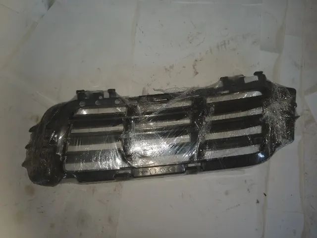 Grade inferior para-choque diant Esq Range Rover 13-21 CK5217F909 - Foto 2