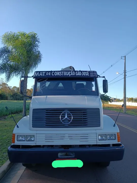 RELIQUIA Caminhão Mercedes 1621 com munck