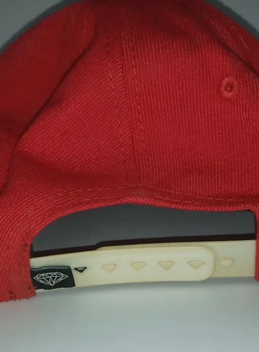 Boné vermelho Diamond supply co - Foto 3