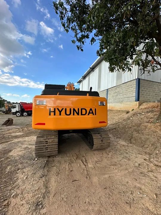 Escavadeira Hyundai 160 2011 - Foto 2