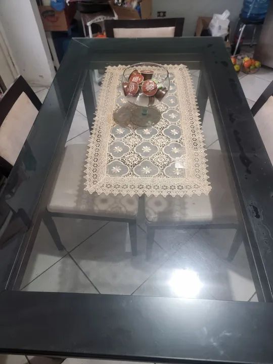 Mesa de Jantar de Vidro
