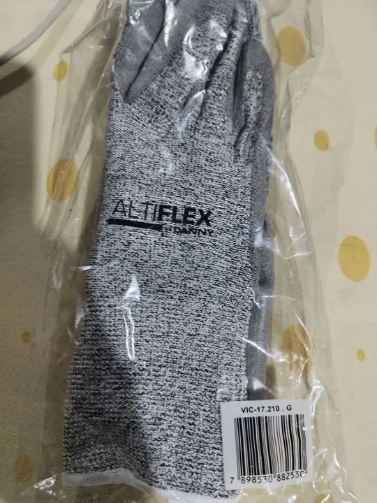 Máscara semi fácil 3M com par de filtro e luva ante corte  - Foto 5