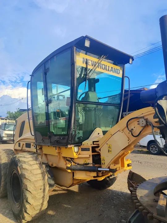 Motoniveladora New Holland RG200 RG170 RG140 - Foto 6