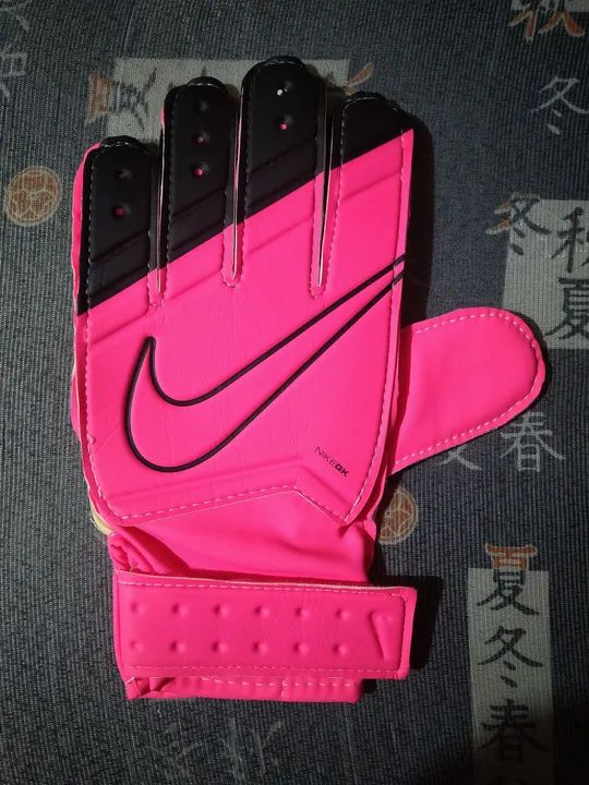 Luva goleiro Nike GK juvenil / Semi-nova. - Foto 2