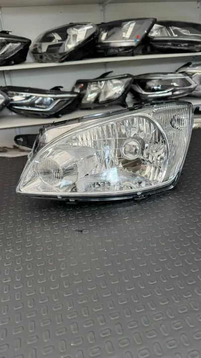 Farol classic esquerdo 